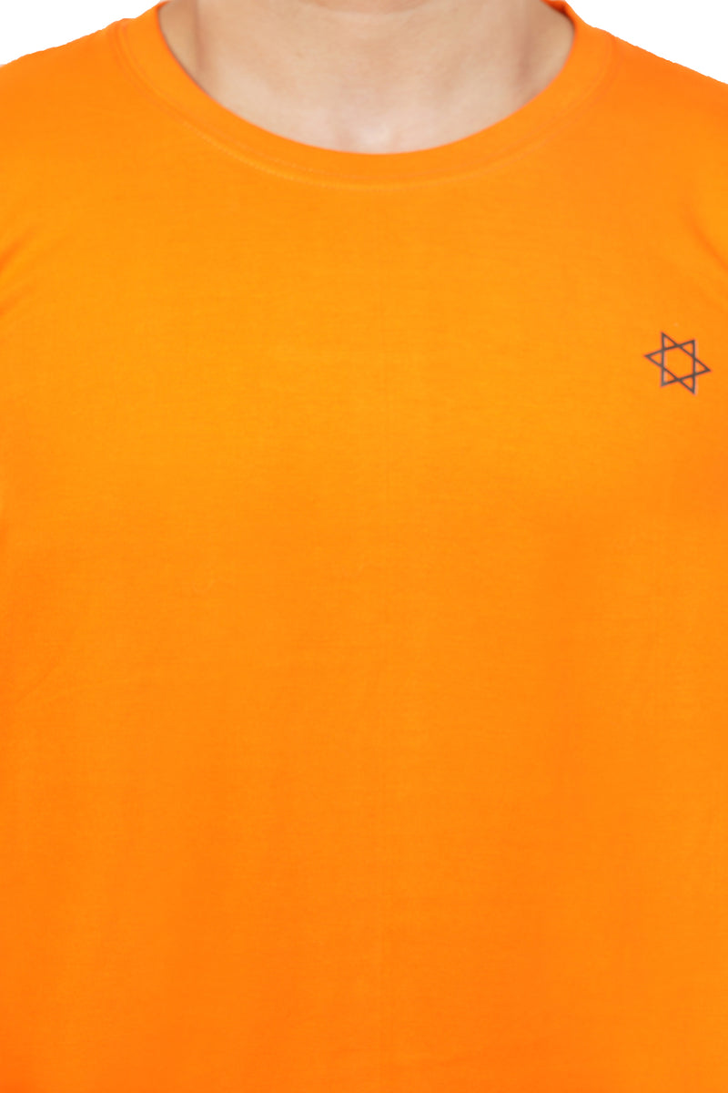 Close-up of the chest area, showing the Sanatman logo and high-quality fabric finish.